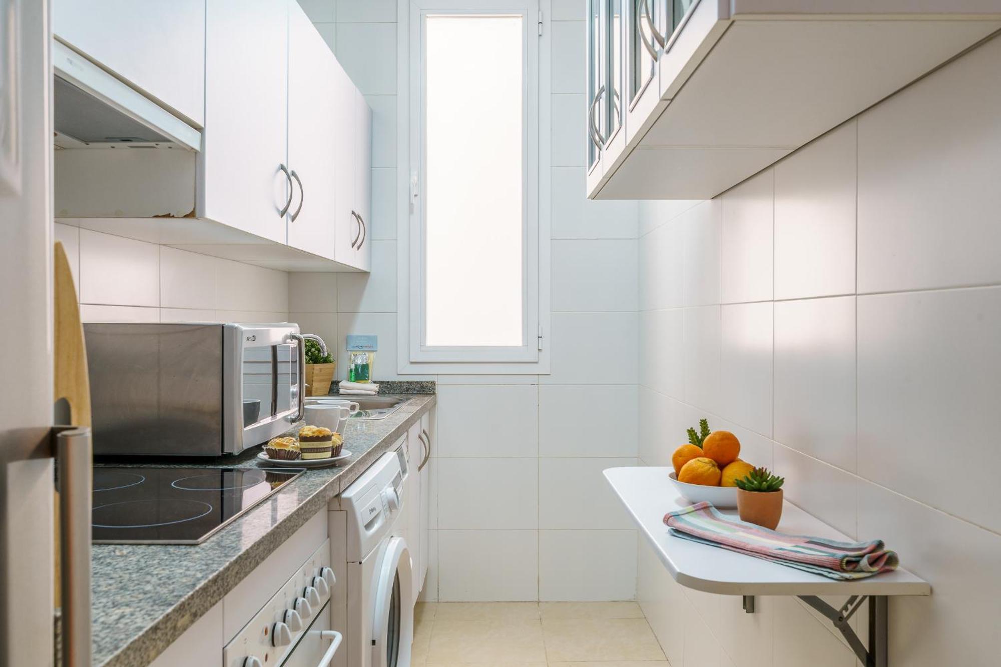 Bright Two-Bedroom Apartment In The Historic Center Málaga Eksteriør billede