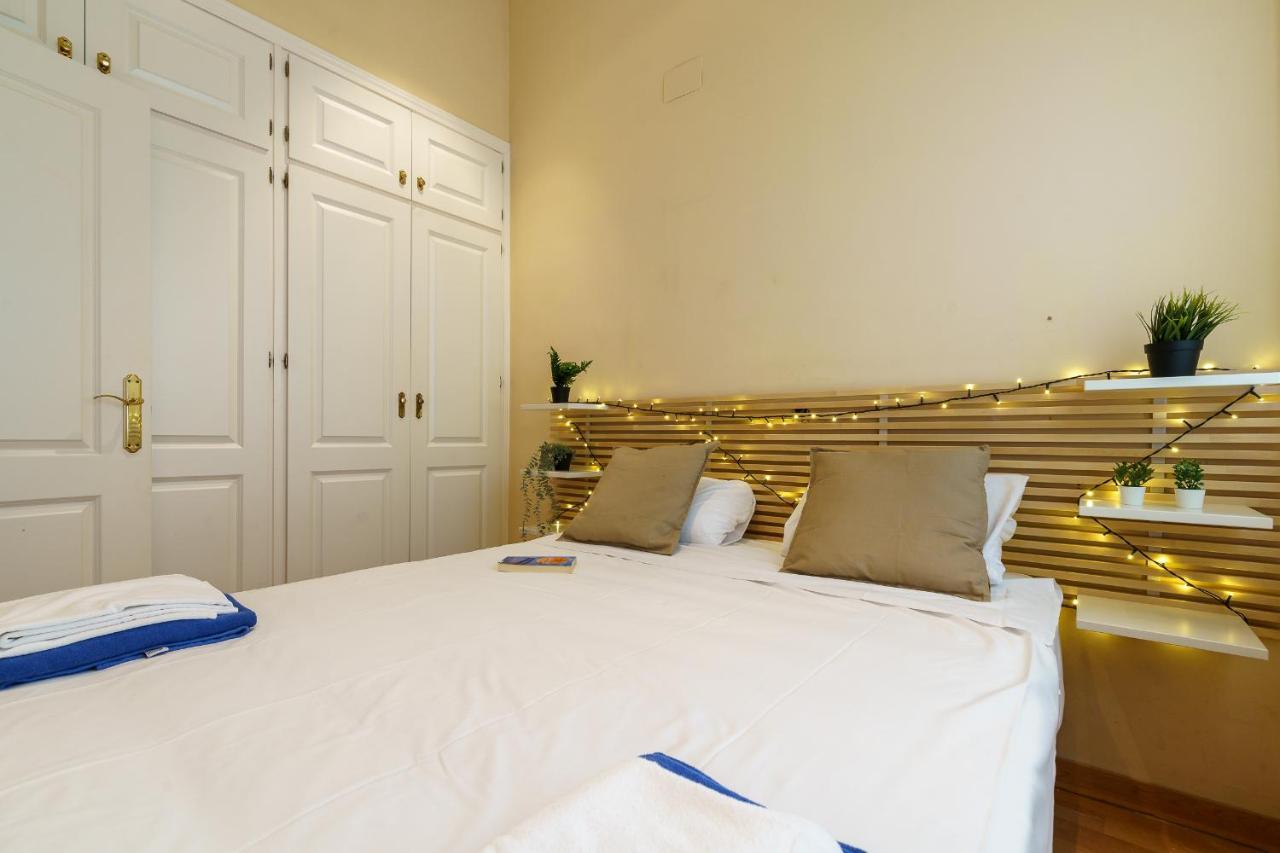 Bright Two-Bedroom Apartment In The Historic Center Málaga Eksteriør billede